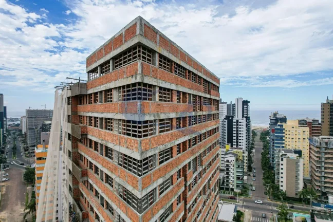 Imagem Apartamento á venda com 1 suíte no centro de Torres/RS