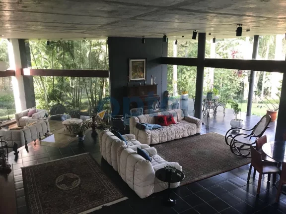 Imagem Casa residencial para Venda Chácara da Lagoa, Itapecerica da Serra 4 dormitórios sendo 4 suítes, 3 salas, 1 vaga, quarto de empregada,.