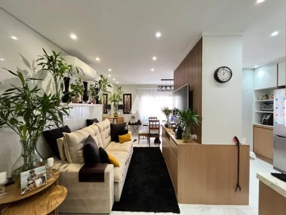 Imagem Casa com 4 quartos, piscina e 2 vagas à Venda, 180 m² na Vila Valença em São Vicente/SP