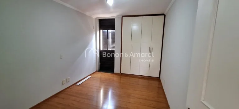 Imagem Localizado no coração do Cambuí, um dos bairros mais desejados de Campinas, este amplo apartament...