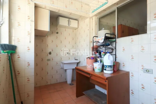 Imagem Apartamento Teodoro Sampaio - 84M², 2 Dorms, 2 Vagas Fixas Nº do Apto (103) no 1º SS, Gerador, Salão de Festas, Portaria 24h, Horta, Jardim.