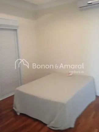 Imagem Descubra essa espaçosa residência de 374 m², cuidadosamente projetada para oferecer conforto e es...