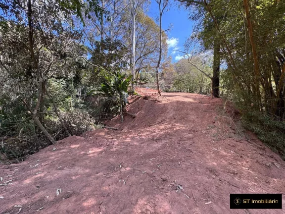 Imagem Terreno com Água a Venda em Atibaia/SP - 1.750m² por R$280 mil