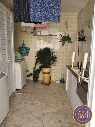 Imagem Casa com 04 dormitórios e com 02 vagas de garagem na Vila Mafra