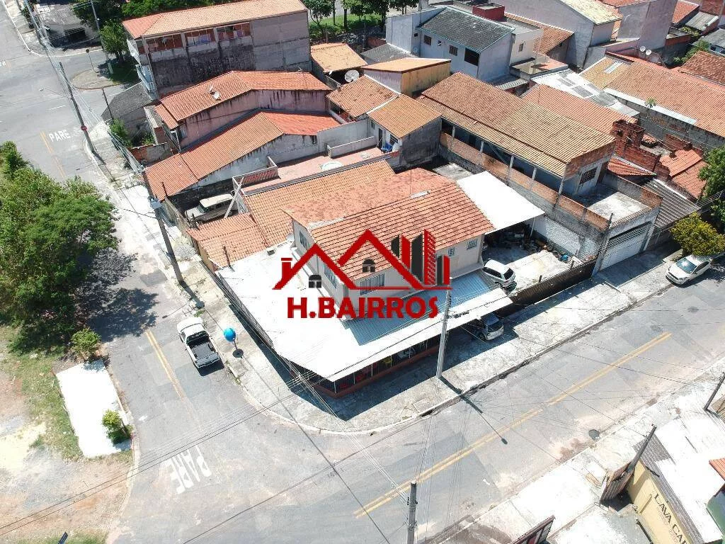 Imagem Ponto Comercial de esquina à Venda próximo a Linha Verde