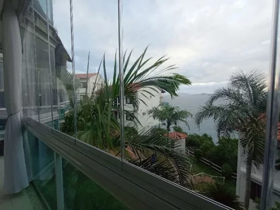 Imagem Flat com 2 dormitórios à venda, 60 m² por R$ 689.000,00 - Praia Caravelas - Armação dos Búzios/RJ