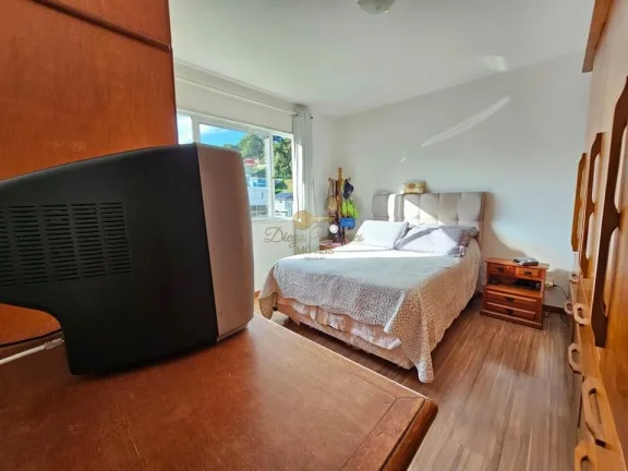 Imagem Casa em Condomínio para Venda em Teresópolis / RJ no bairro Tijuca