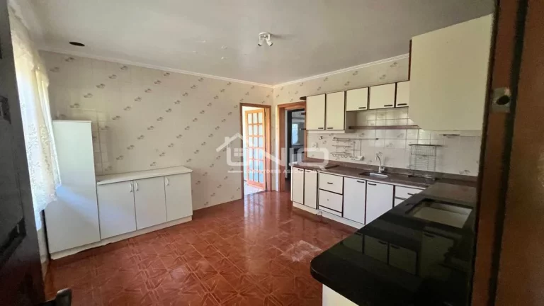 Imagem Casa e Barracão com Escritorio Saida Coronel Vivida