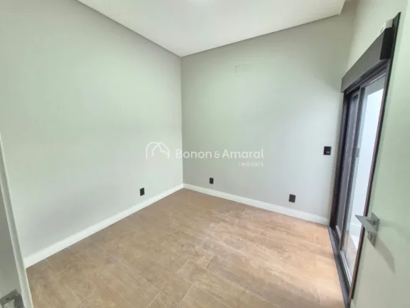 Imagem Esta casa incrível em fase final de obra conta com 3 suítes, oferecendo conforto e privacidade par...
