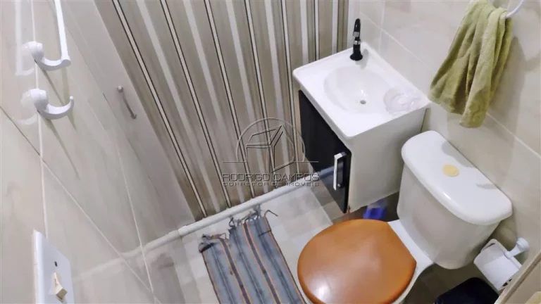 Imagem Espaçosa Casa Geminada 2 Quartos no Tupi - Praia Grande SP