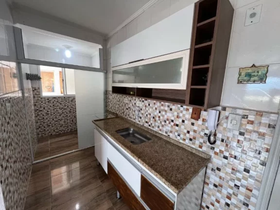Imagem "Confortável apartamento de 1 dormitórios com piscina, sacada e salão de jogos. Perfeito para quem busca qualidade de vida e lazer." Á venda na Imobiliaria Consulte Imoveis.