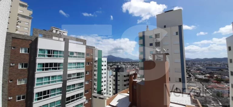 Imagem Apartamento 3 dormitórios para Venda em Balneário Camboriú / SC no bairro Centro