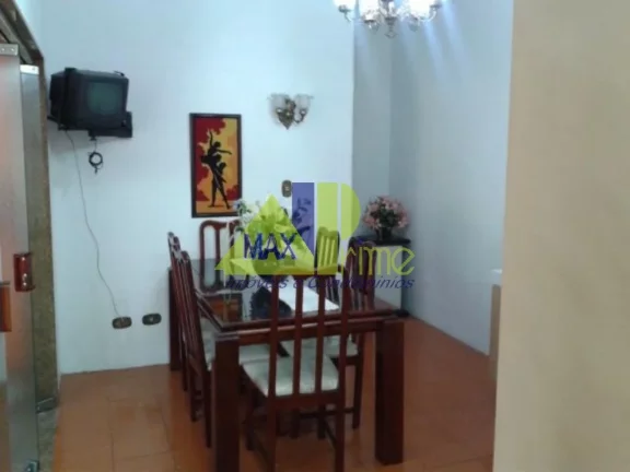 Imagem Imperdível: Casa de 4 quartos no Tatuapé, São Paulo-SP, com 450m² e 4 vagas de garagem!