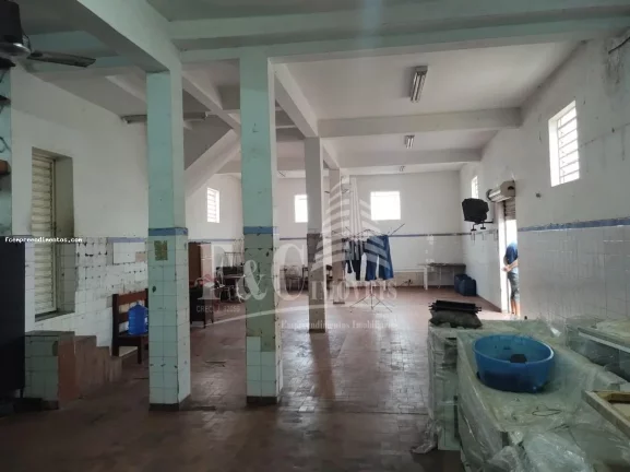 Imagem Casa para Venda em Limeira, Vila Camargo, 3 dormitórios, 3 banheiros, 6 vagas