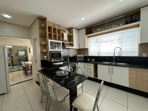 Imagem Oportunidade Única no Residencial Damha II - Conforto e Sofisticação