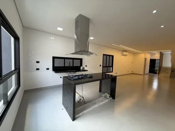 Imagem Casa à Venda no Condomínio Nova Jaguari com Piscina e Salão