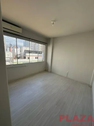 Imagem Apartamento 3 Dorms | Centro | 90m² | Sem Vaga | Venda | Balneário Camboriú