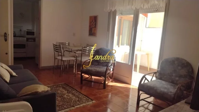Imagem Apartamento no centro com 02 dormitórios