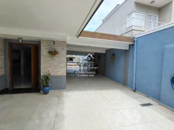 Imagem Imperdível: Casa à venda em Guarujá-SP, Guaiúba! Bem próxima ao Tombo com 3 quartos, 1 suíte, 2 salas, 6 vagas e 300m² de área.
