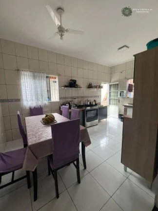Imagem Casa com 5 dormitórios à venda, 200 m² por R$ 960.000,00 - Tupi - Praia Grande/SP
