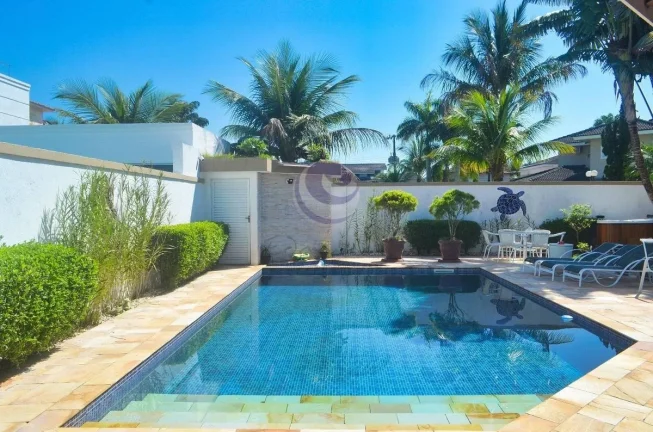 Imagem Villa Minitti - Uma Casa para Celebrar, Investir e Viver Bem no Jardim Acapulco - Guarujá.