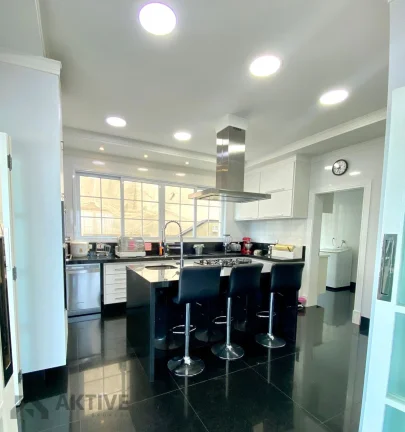 Imagem Casa de Condomínio em Alphaville - Santana de Parnaíba, SP