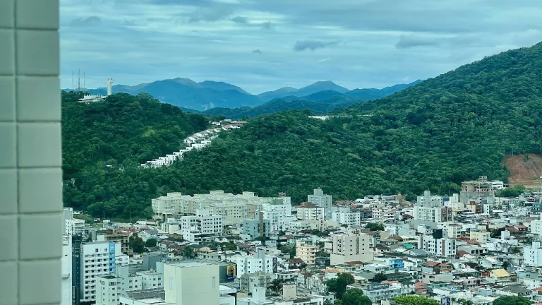 Imagem Apartamento com 4 dormitórios à venda sendo 4 suítes, 228.62 m² por - R$ 6.000.000,00 - Pioneiros - Bal. Camboriú/SC