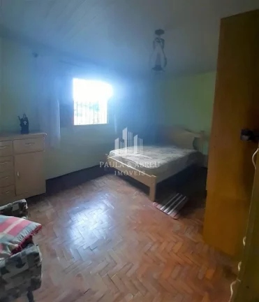 Imagem Aluga-se Chácara com 1.500m², 4 Quartos, 3 banheiros, muito verde no Jardim Itapark, Mauá-SP