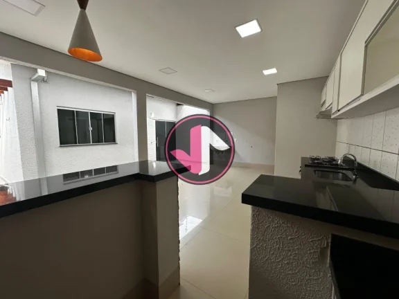 Imagem ? 2 quartos 
? Móveis planejados em todos os ambientes.
? Área externa com Gourmet e lavabo 
? Pis...