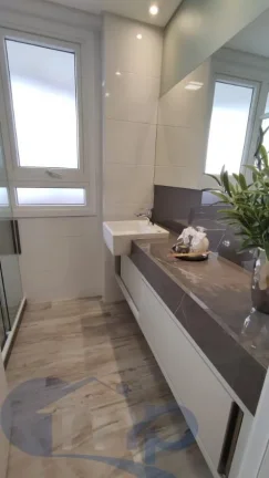 Imagem Apartamento á venda com 4 dormitórios no Predial em Torres/RS