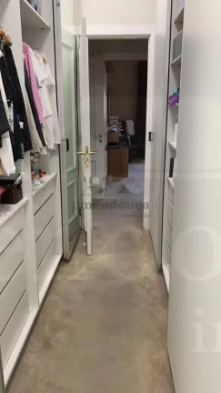 Imagem Apartamento venda no Alto de Pinheiros com 4 sui­tes e 5 vagas, 317m2