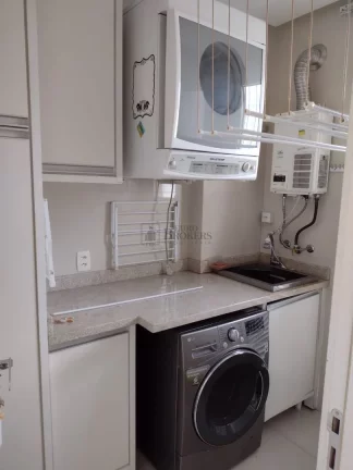 Imagem Apartamento com 3 suítes à venda no Centro de Balneário Camboriú/SC