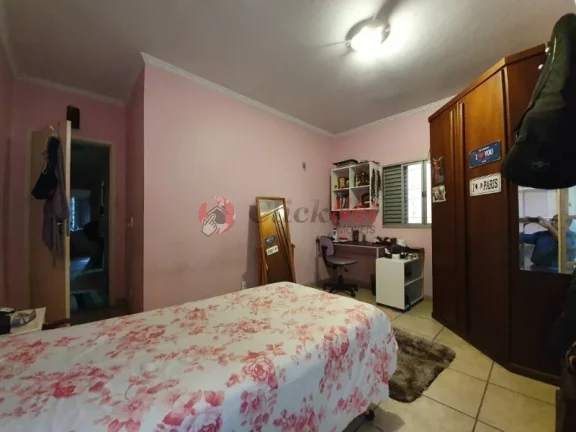 Imagem Sobrado Amplo à Venda no bairro Nova Petrópolis em São Bernardo