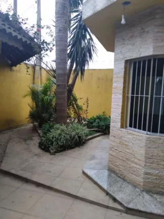 Imagem Sobrado com 4 dormitórios à venda, 400 m² por R$ 2.200.000,00 - Vila Áurea - Poá/SP