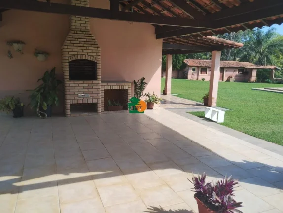 Imagem Chácara para Venda em São Roque, Sorocamirim, 3 dormitórios, 3 suítes, 4 banheiros