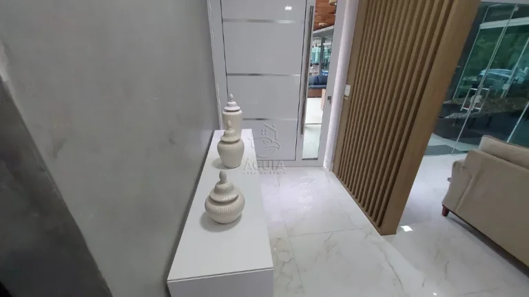 Imagem Casa de alto padrão em condominio Fechado com segurança 24 horas