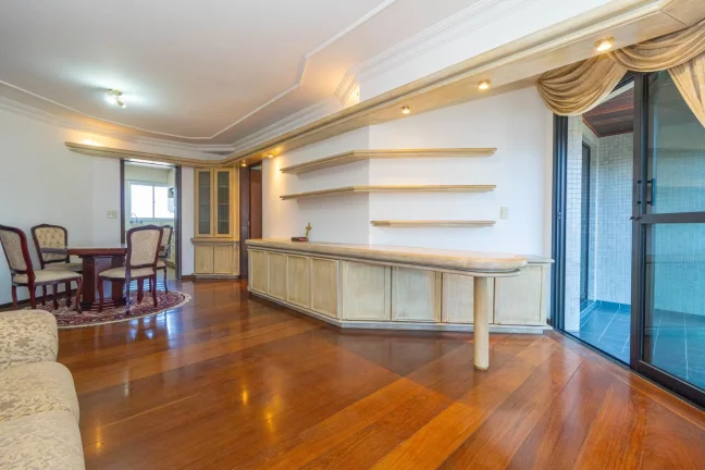 Imagem Apartamento de 4 quartos no bairro Água Verde