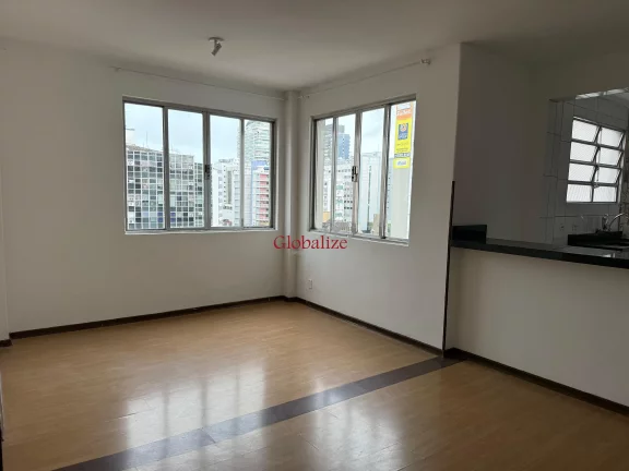 Imagem Apartamento com 2 Dormitórios à venda no Coração do Gonzaga por R$480.000,00