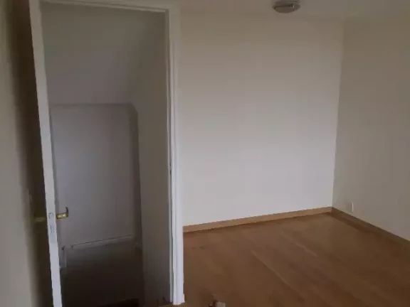 Imagem ondado de Cascais - Av. Armando Lombardi - Juntinho ao metrô Barra - Maravilhosa sala com 54m²