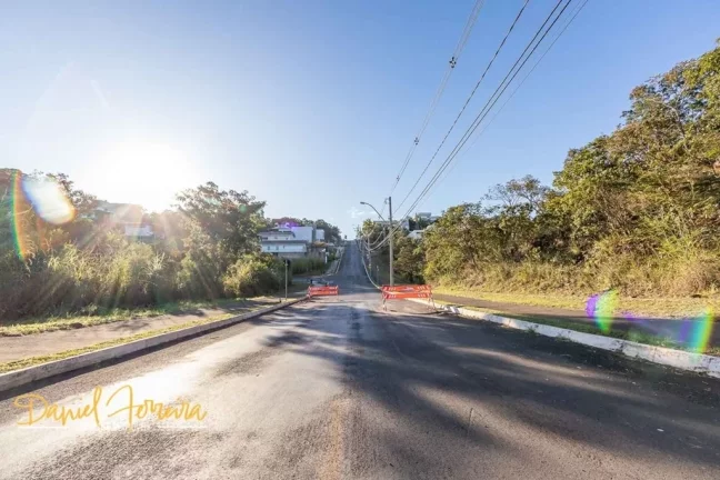 Imagem Lote vazado e de esquina na Travessa Itiquira