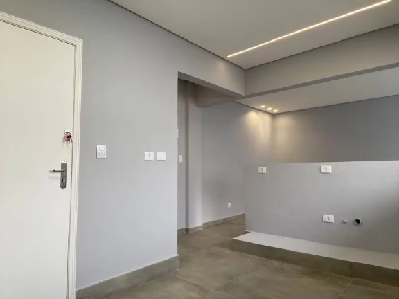Imagem Excelente apartamento todo reformado de 2 dormitórios -Boqueirão!