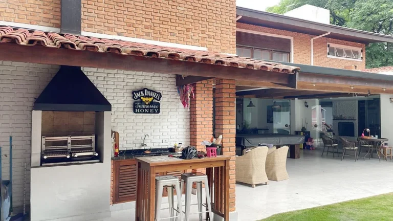 Imagem Casa Duplex Alto de Pinheiros - 460M², 4 Dorms, 4 Suítes, 6 Vagas, Piscina, Churrasqueira, Sala de Jogos, Jardim, Varanda.