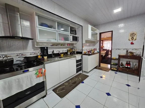 Imagem Casa para Venda em Teresópolis / RJ no bairro São Pedro
