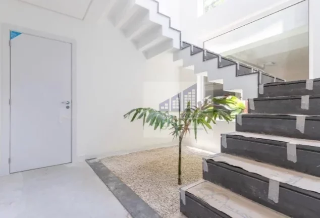 Imagem CASA DE CONDOMÍNIO À VENDA EM CAMPO BELO COM 4 DORMITÓRIOS