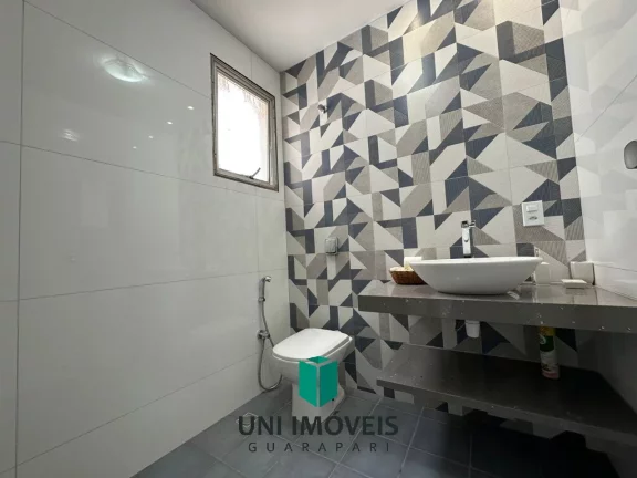 Imagem Lindo apartamento de 2 quartos com garagem na frente do Mar na Praia do Morro
