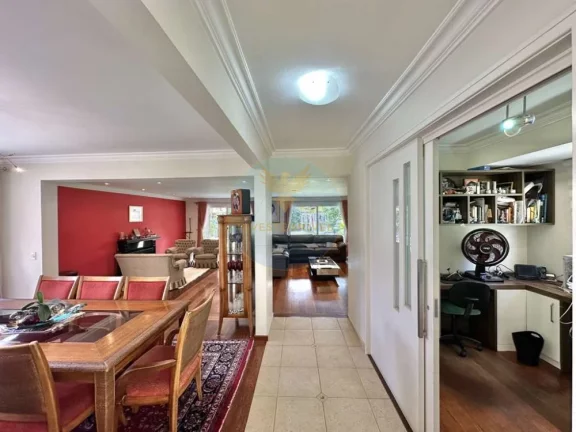 Imagem Casa em Condomínio a Venda no bairro Granja Viana - Cotia, SP