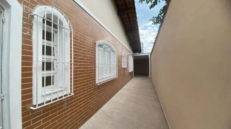 Imagem CASA COM 78.32 m² - AVIACAO - PRAIA GRANDE SP