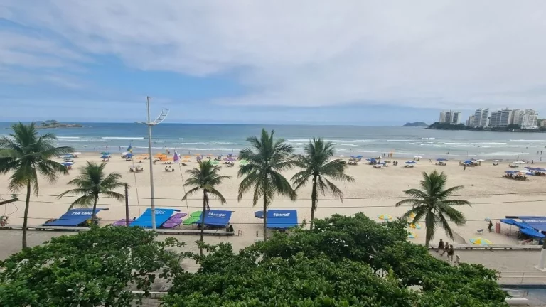 Imagem ÓTIMO APTO FRENTE TOTAL AO MAR NA PRAIA DE PITANGUEIRAS, 1 DORM. 1 VAGA DE GARAGEM.
