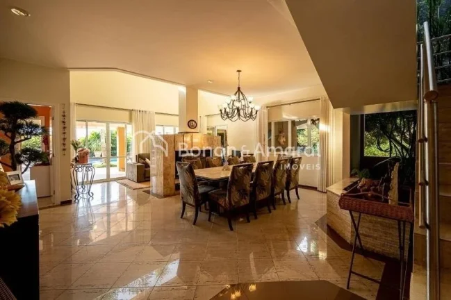 Imagem Linda e espaÃ§osa casa, com 4 quartos, sendo 4 suÃ­tes, 8 banheiros, quarto nas dependÃªncias, 1 suÃ...