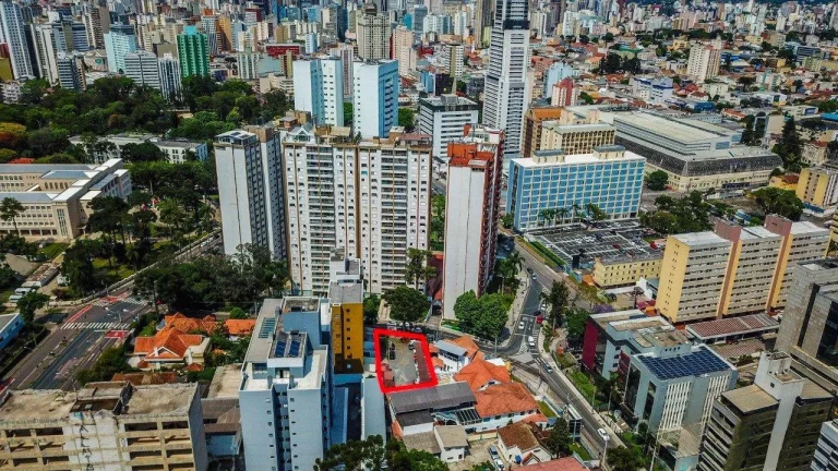 Imagem Terreno Centro Cívico